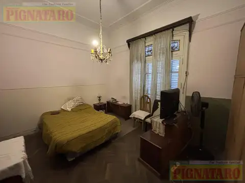 Depto Tipo Casa en Venta en Flores, USD 155.000
