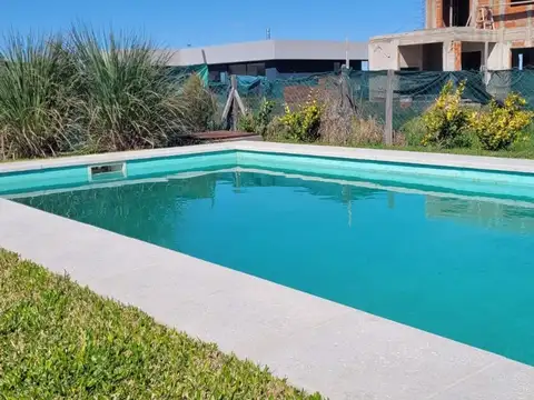 La Pista - Ingeniero Maschwitz 1600