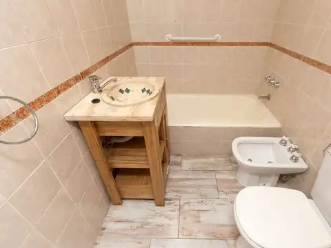 Departamento en Alquiler con 1 cocheras