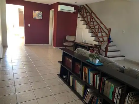 Casa 4 ambientes con 3 baños