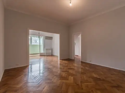 Alsina 1779 , Piso 8