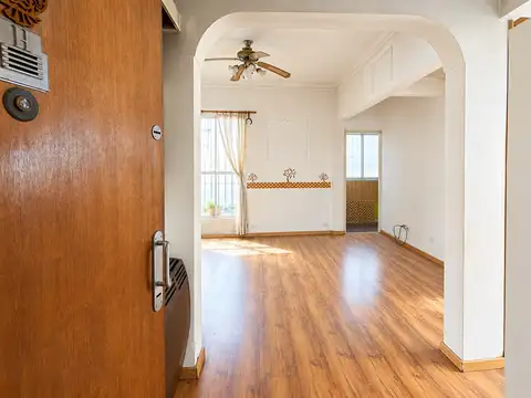 Depto Tipo Casa en Venta 40 años