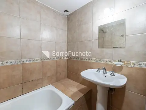 Venta monoambiente con terraza y lavadero en Moron Sur