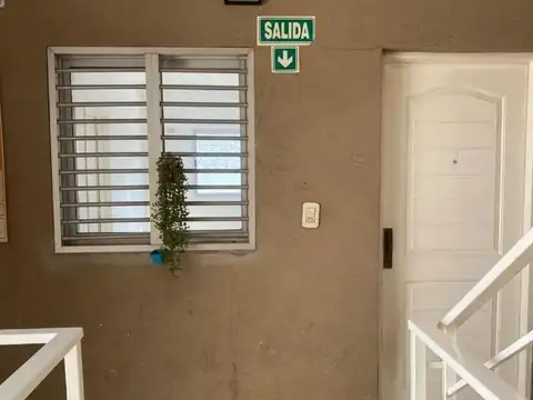 Temple 2739 , Piso 1