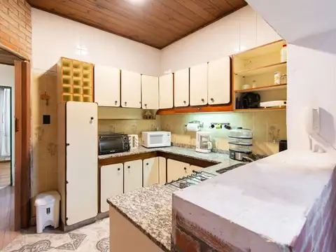 Depto Tipo Casa 4 ambientes con 2 baños