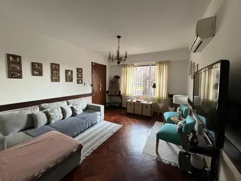 Casa 4 ambientes en venta Don Torcuato