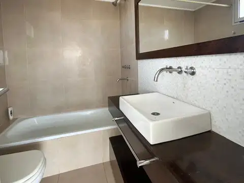 Departamento en Alquiler con 1 cocheras