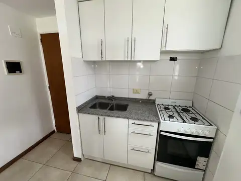 San Luis 3500, Piso 4