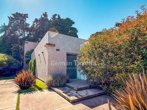 Casa 7 ambientes con 6 baños