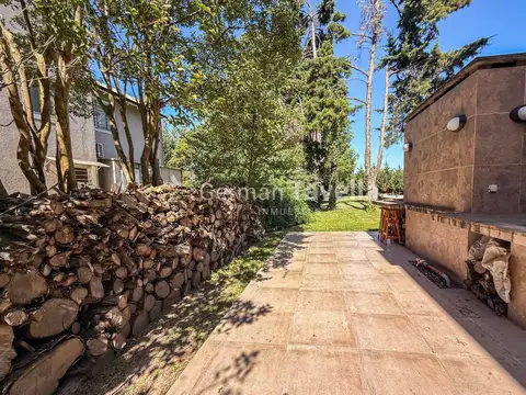 Casa en Alquiler en Los Pinguinos, USD 5.500