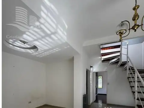 Depto Tipo Casa en Venta con 2 cocheras