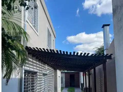 Depto Tipo Casa en Venta de 4 ambientes