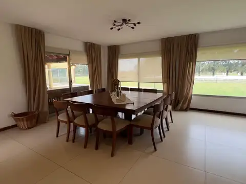 Casa en Alquiler en Las Vizcachas, USD 3.000