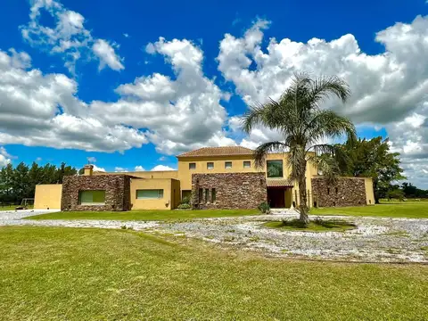 Casa en Alquiler 6 amb en el Barrio Las Viscachas