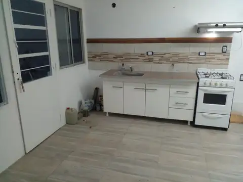 Depto Tipo Casa en Alquiler de 2 dormitorios