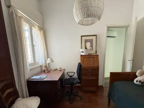VENTA DE EXELENTE CASA CENTRICA
