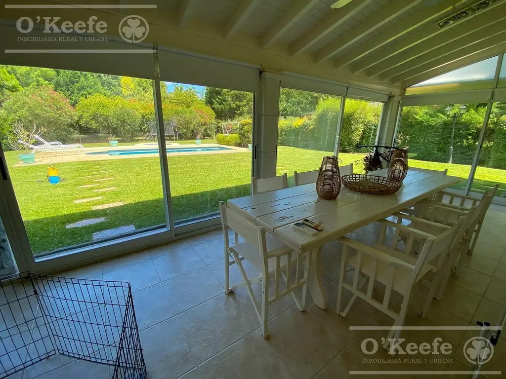 Casa en Venta en Abril Club De Campo