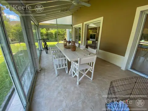 Casa en Venta con cochera