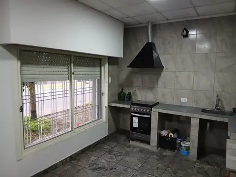 Casa en Alquiler en El Palomar, $ 650.000