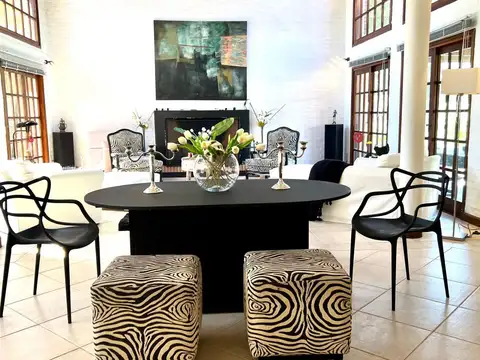 Casa 4 ambientes con 3 baños