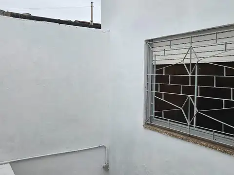 Ph 2 amb, patio, terraza. Tucuman 3317 Lanus Este $490.000