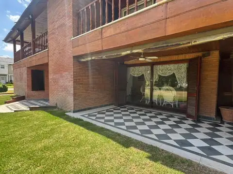 Casa en Venta de 5 dormitorios