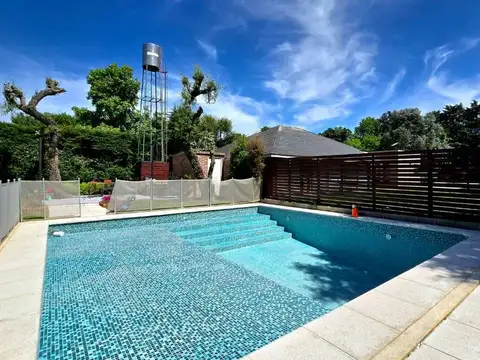 VENTA CASA EXALTACION DE LA CRUZ CON PILETA