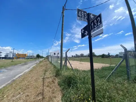 Terreno en venta en Los Enriques, Gorina