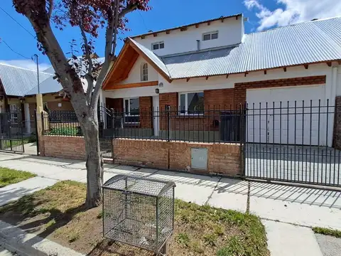 Casa - Venta - Argentina, Esquel - Pasaje Fontanarrosa 30