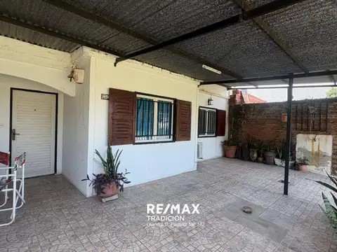 Depto Tipo Casa en Venta con 2 cocheras