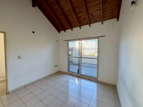 DEPARTAMENTO 2 AMBIENTES CON PATIO   EN ALQUILER   SAN JUSTO