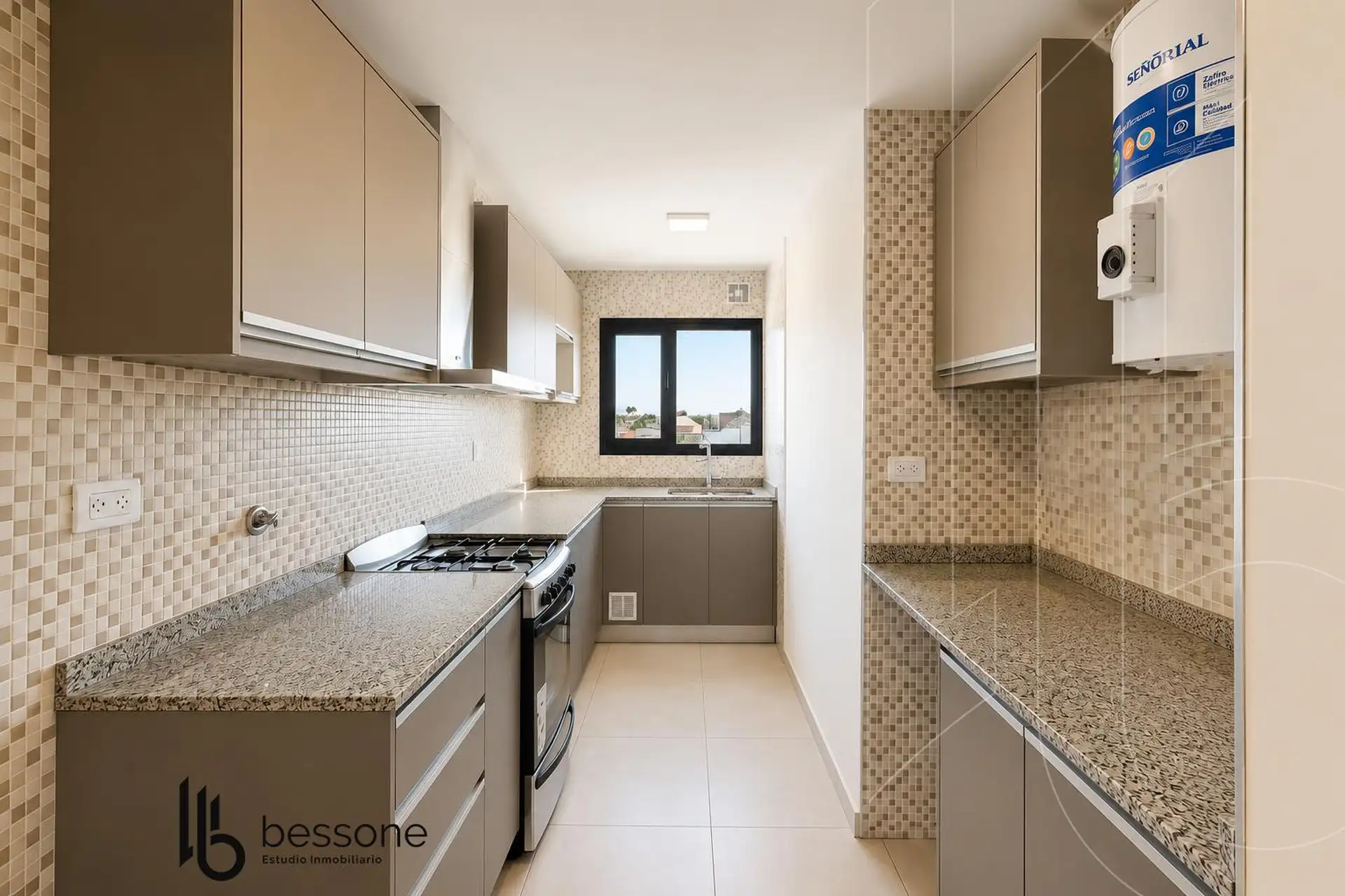 Depto 2 amb, 65m² cubiertos con balcón y vista al mar — Constitución