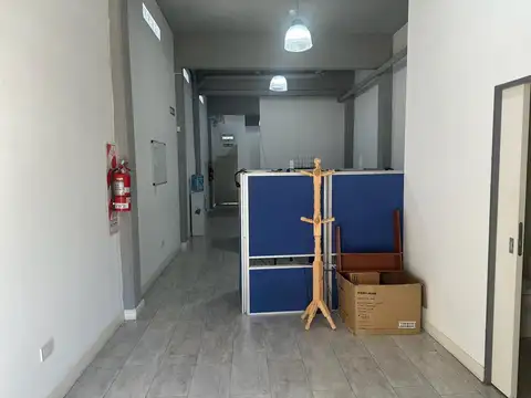 LAS MALVINAS 1100, Piso P/B