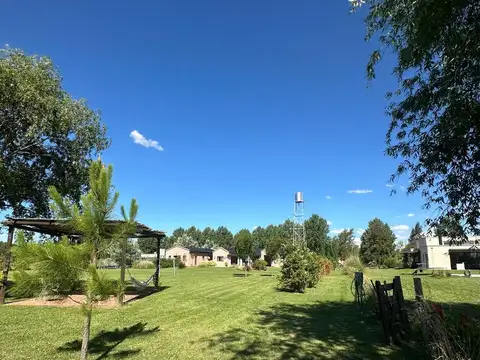 CHACRA 7 AMBIENTES EN VENTA HARAS EL MALACATE, EXALTACIÓN  DE LA CRUZ