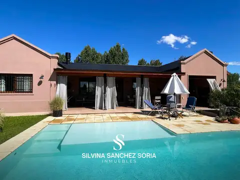 CHACRA 7 AMBIENTES EN VENTA HARAS EL MALACATE, EXALTACIÓN  DE LA CRUZ