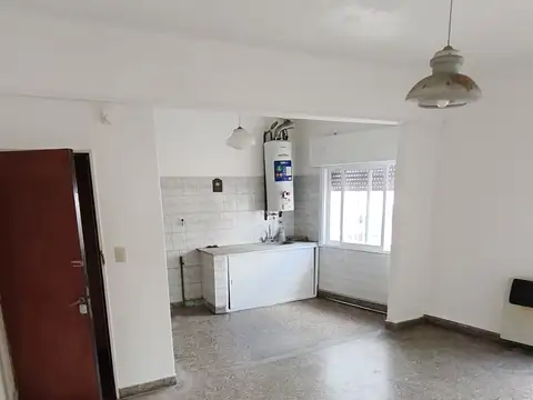 Departamento en Alquiler en Berazategui, $ 550.000