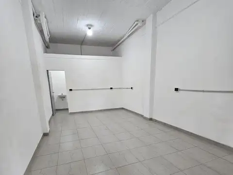 Local en Alquiler en Paso del Rey, $ 350.000