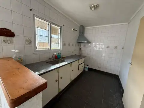 Casa - Venta - Argentina, Lobos