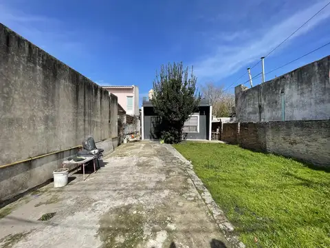 San Luis  1716 entre José A. Blanco y Av. Gral.