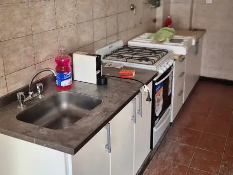 Depto Tipo Casa en Alquiler de 4 ambientes
