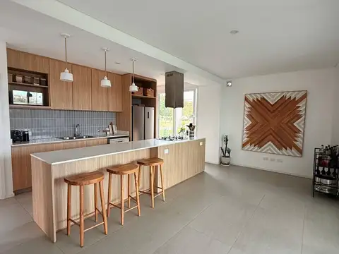 Casa en Alquiler 1 año