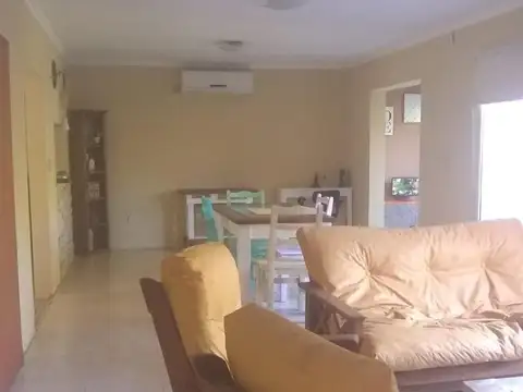 Quinta en venta Solares del Oeste, excelente ubicación.