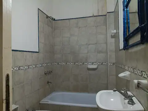 Depto Tipo Casa 3 ambientes con 1 baño