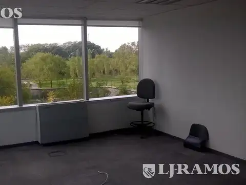 Oficina en Alquiler al Noreste