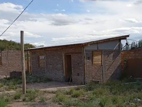 LOTE 512M CON MEJORAS, CARRIZAL DEL MEDIO, LUJÁN 