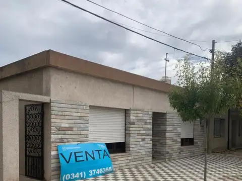 Lisandro de la Torre al 700