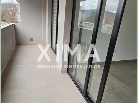 Departamento en Alquiler en Barrio 20 De Febrero, $ 800.000