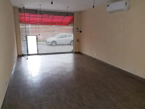 LOCAL EN ALQUILER VILLA CASTELS 10 E/ 499 y 500