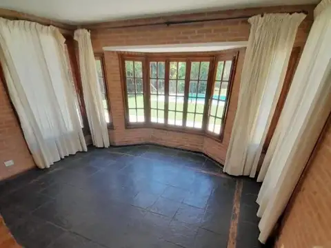 Casa en Alquiler en Benavidez, USD 1.600