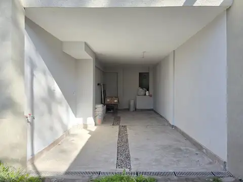 Casa en Venta con 1 cochera